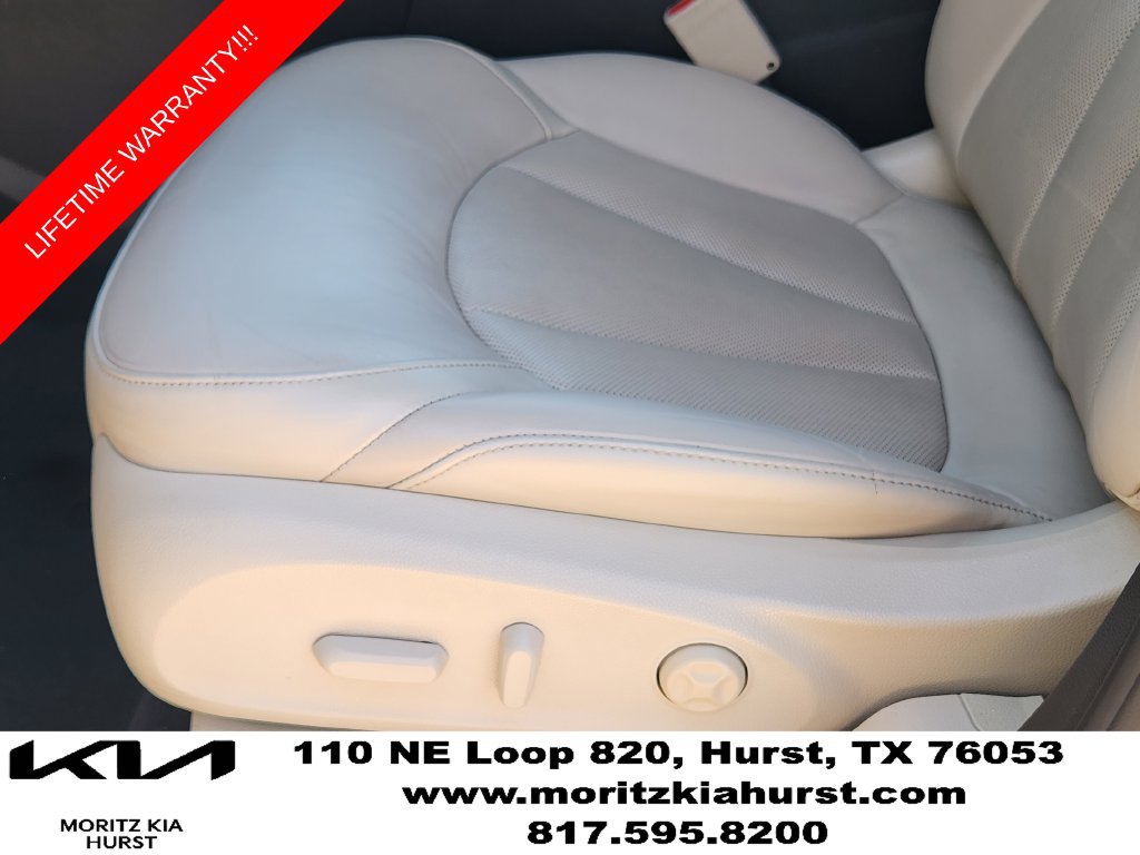 Used 2019 Buick Envision Essence FWD image 26