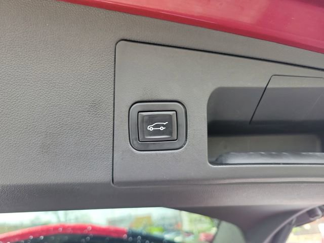 Used 2017 Cadillac XT5 Luxury w/ Driver Awareness Package image 28