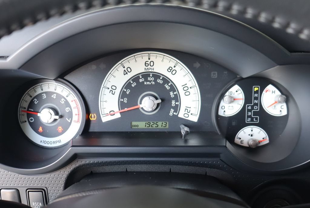 Used 2012 Toyota FJ Cruiser 4WD w/ Upgrade Pkg image 25