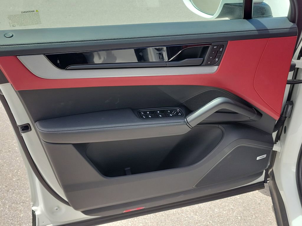 New 2025 Porsche Cayenne image 24