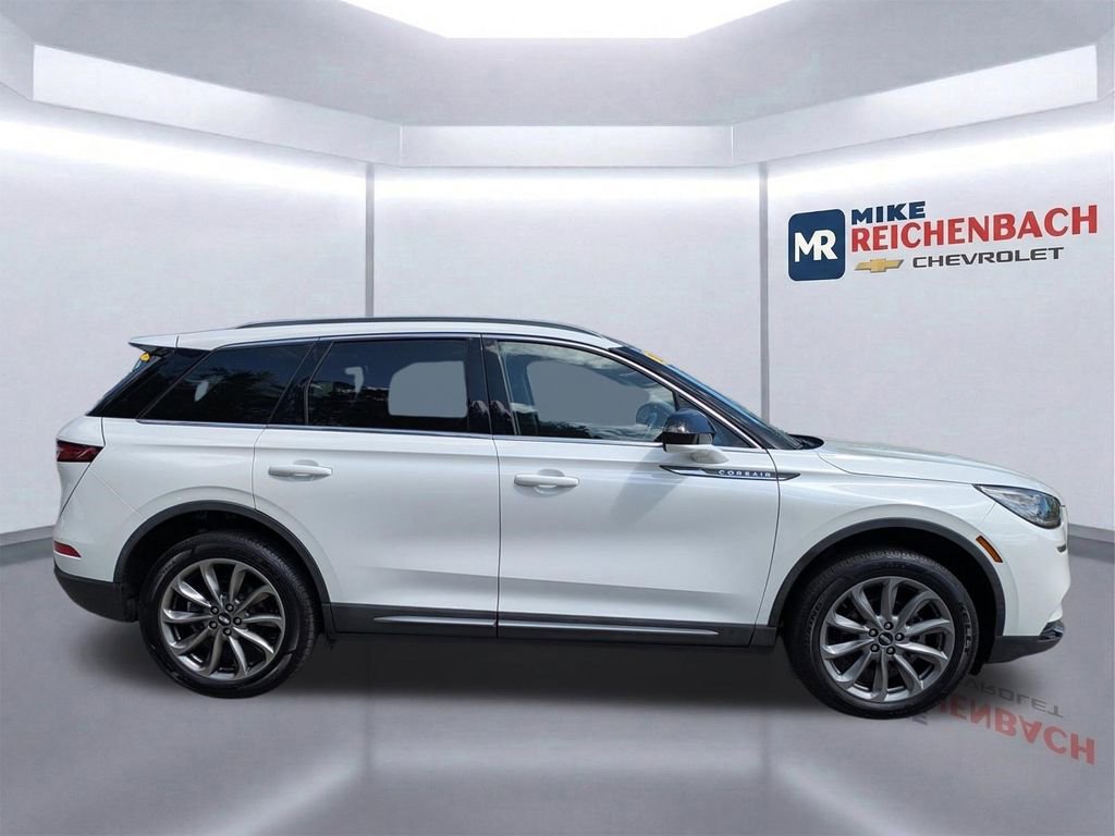 Used 2021 Lincoln Corsair FWD w/ Premium Package image 3
