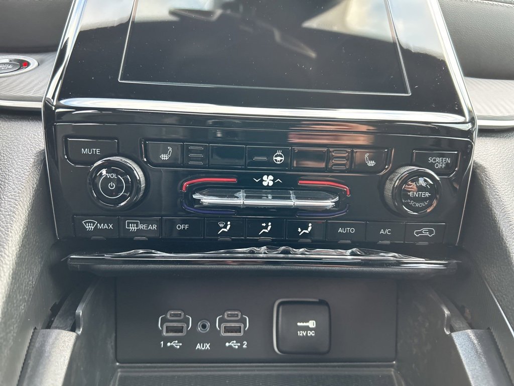 New 2025 Jeep Grand Cherokee Altitude AWD/4WD image 12