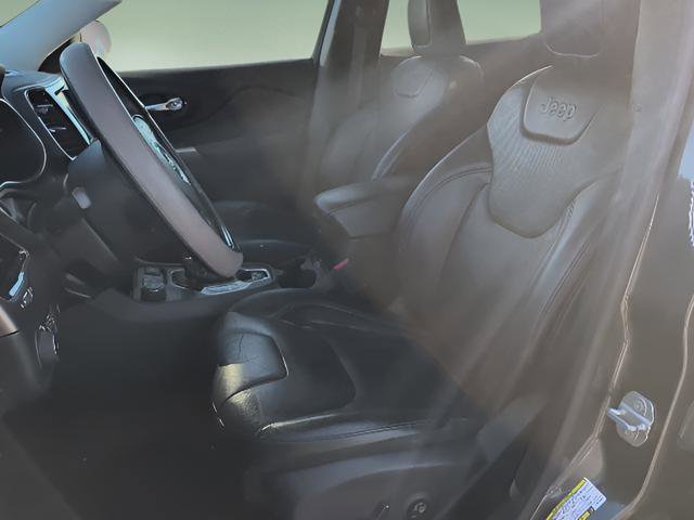 Used 2020 Jeep Cherokee Limited image 10