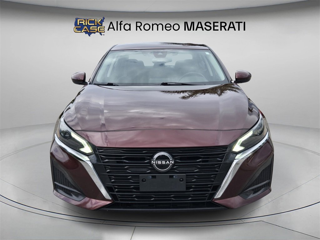 Used 2023 Nissan Altima 2.5 SV image 4