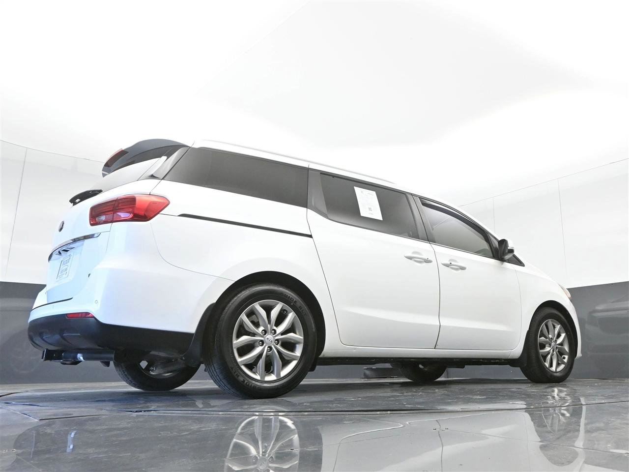 Used 2019 Kia Sedona EX FWD image 34
