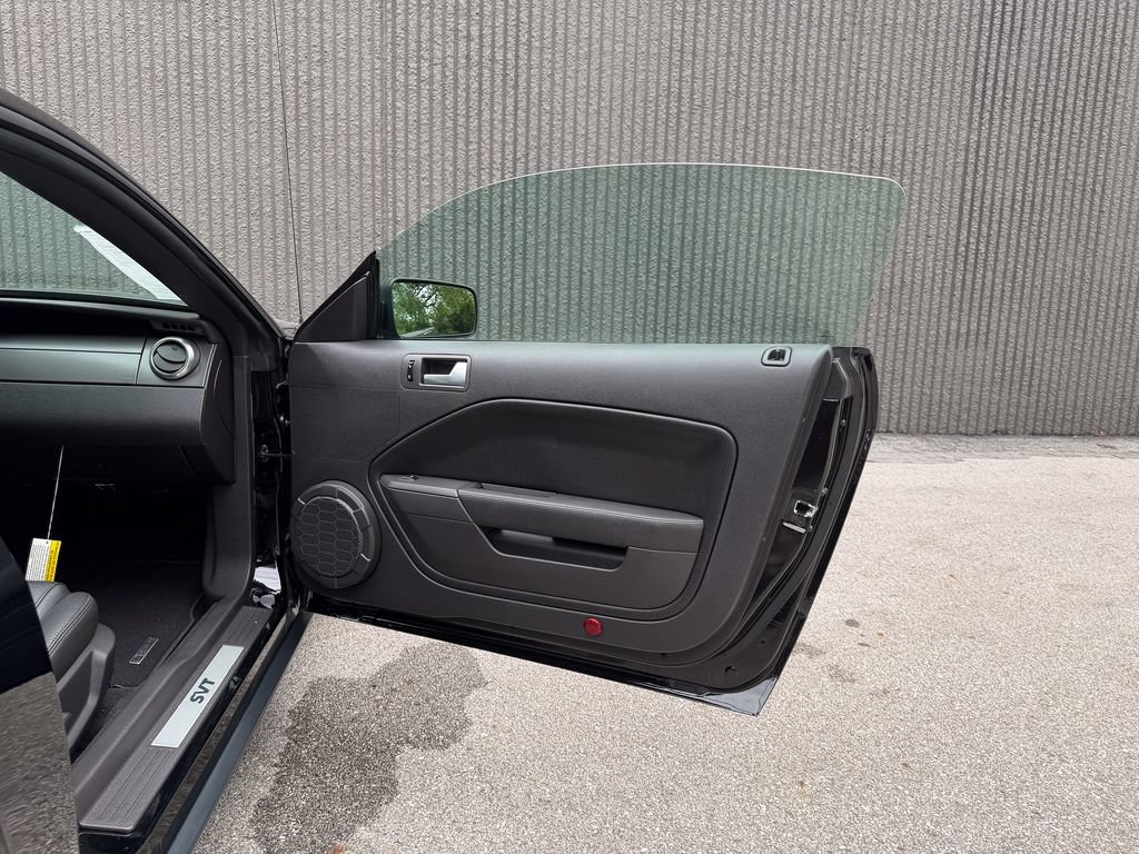 Used 2008 Ford Mustang Shelby GT500 RWD image 28