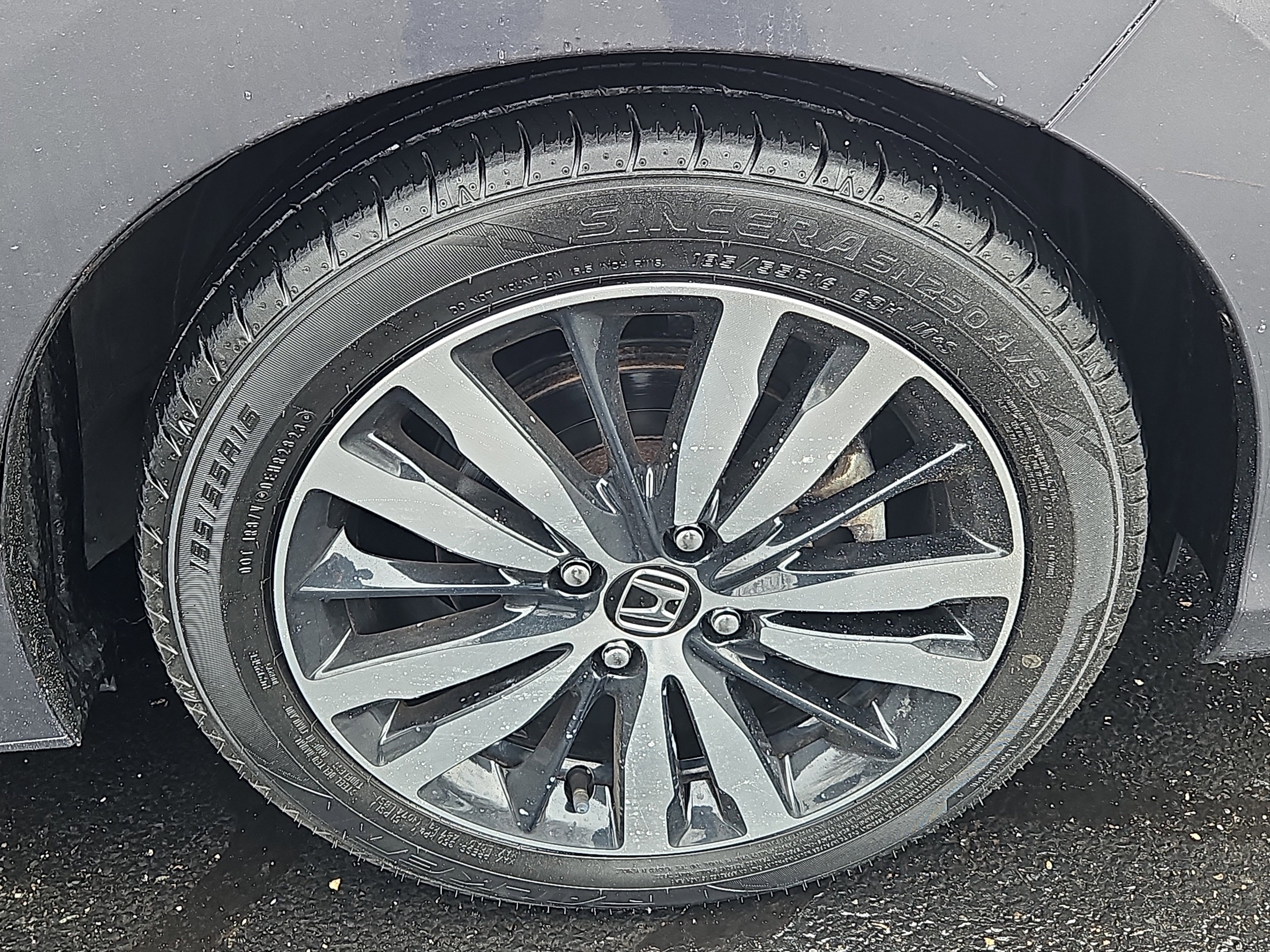 Used 2020 Honda Fit EX image 25