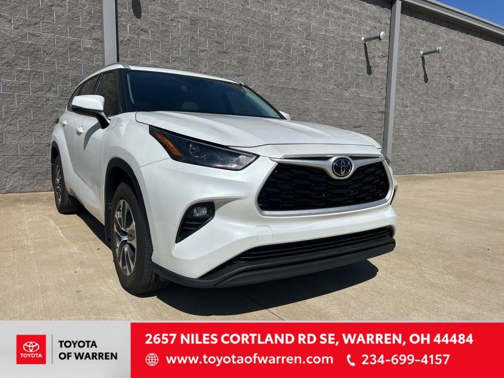 Used 2022 Toyota Highlander XLE