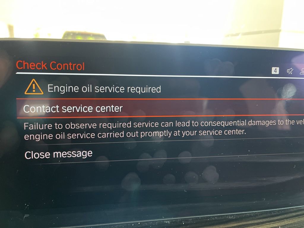 Used 2021 BMW 530i RWD image 2