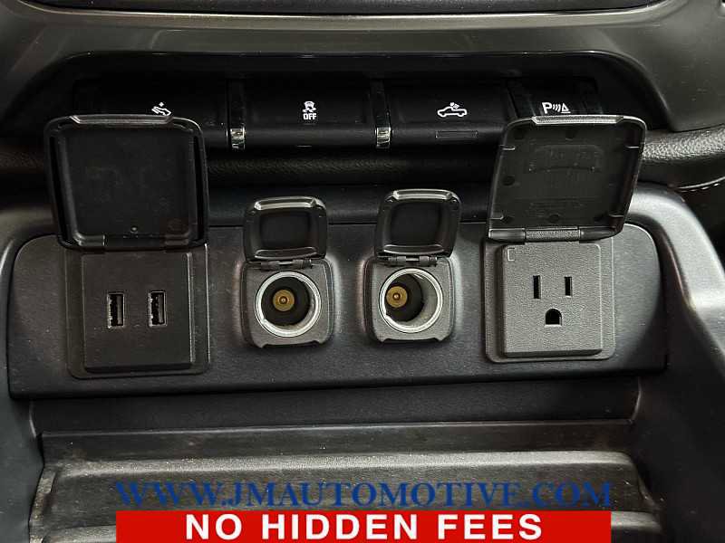 Used 2018 Chevrolet Silverado 1500 LTZ w/ Sport Package image 35