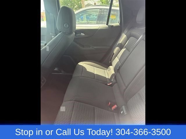 Used 2026 Chevrolet Equinox LT AWD/4WD image 16