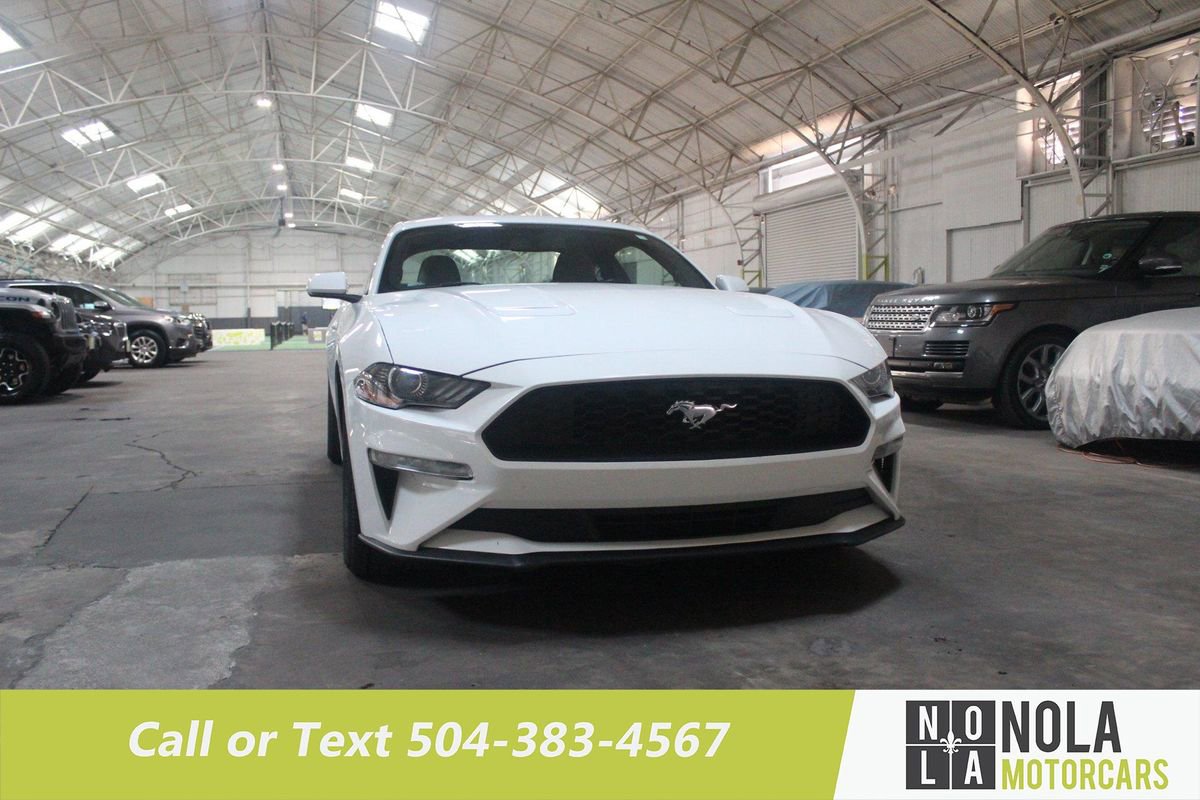 Used 2019 Ford Mustang Coupe image 5
