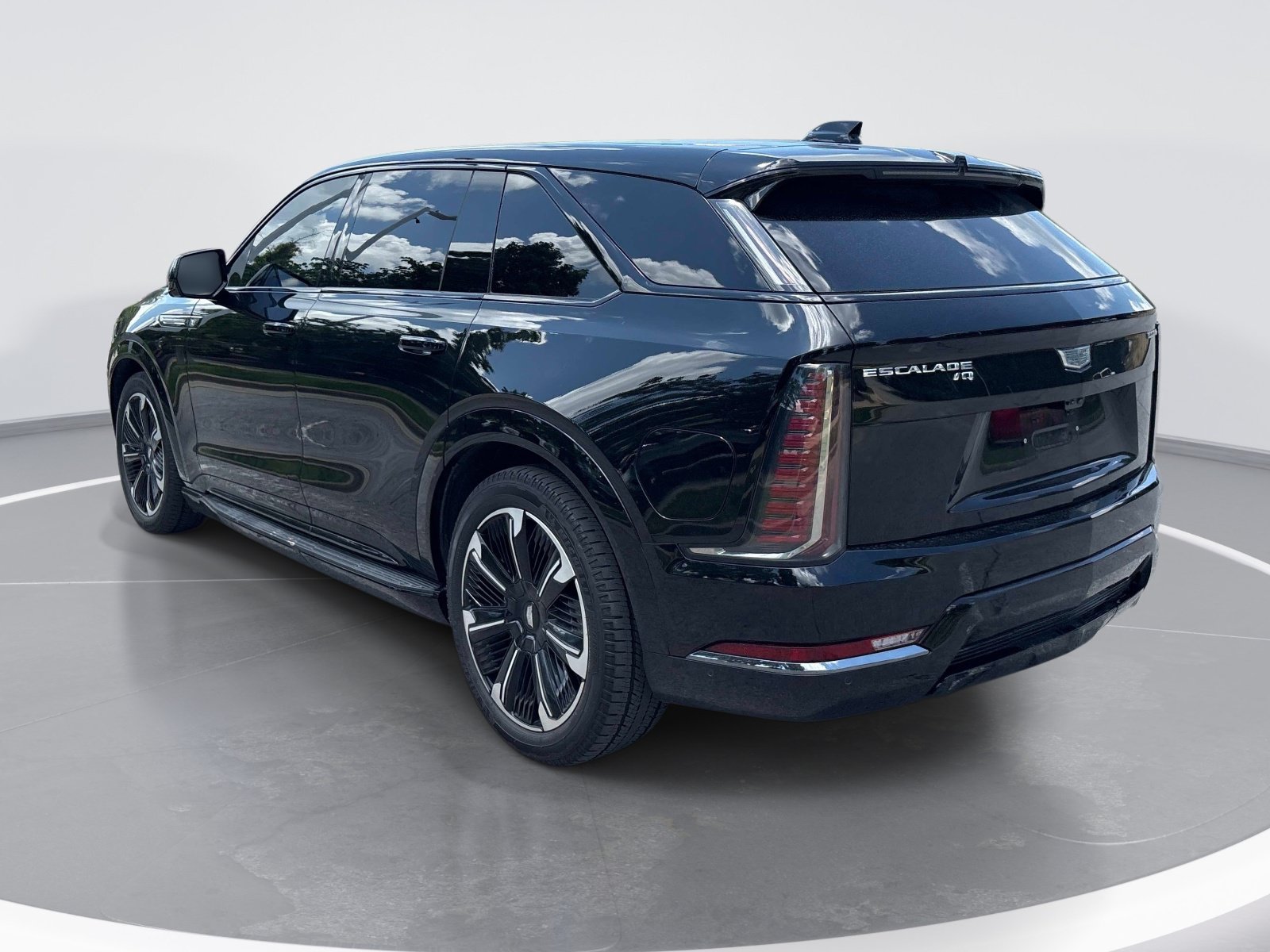 Used 2025 Cadillac Escalade IQ Sport 2 AWD/4WD image 6