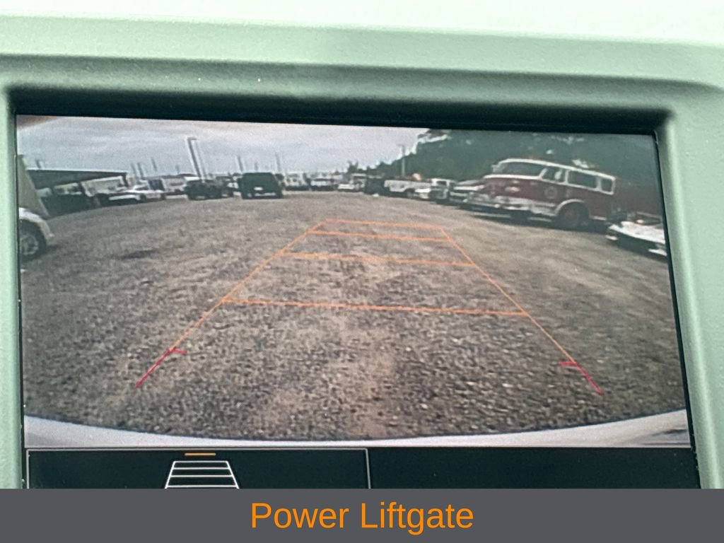 Used 2024 Chevrolet Equinox LT FWD image 9