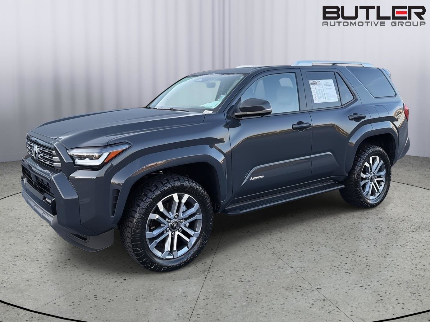 Used 2025 Toyota 4Runner Limited AWD/4WD image 1