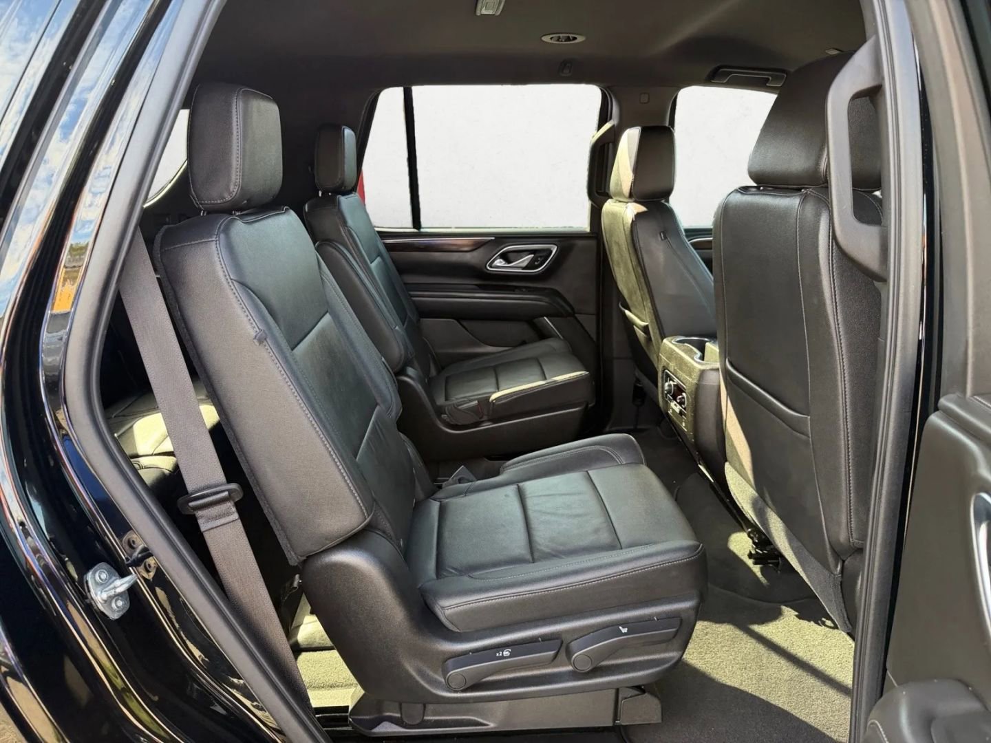 Used 2021 Chevrolet Tahoe Z71 image 30