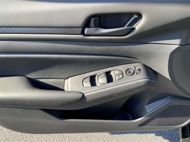 Used 2025 Nissan Altima 2.5 S image 14