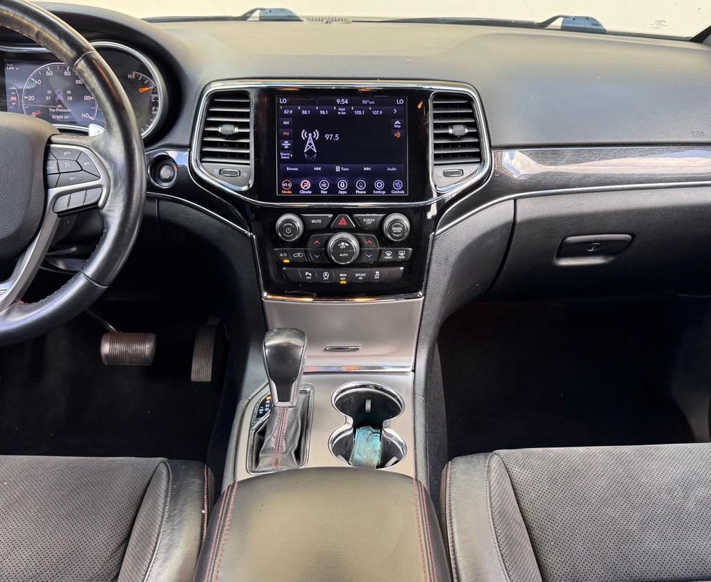 Used 2020 Jeep Grand Cherokee Trailhawk AWD/4WD image 3