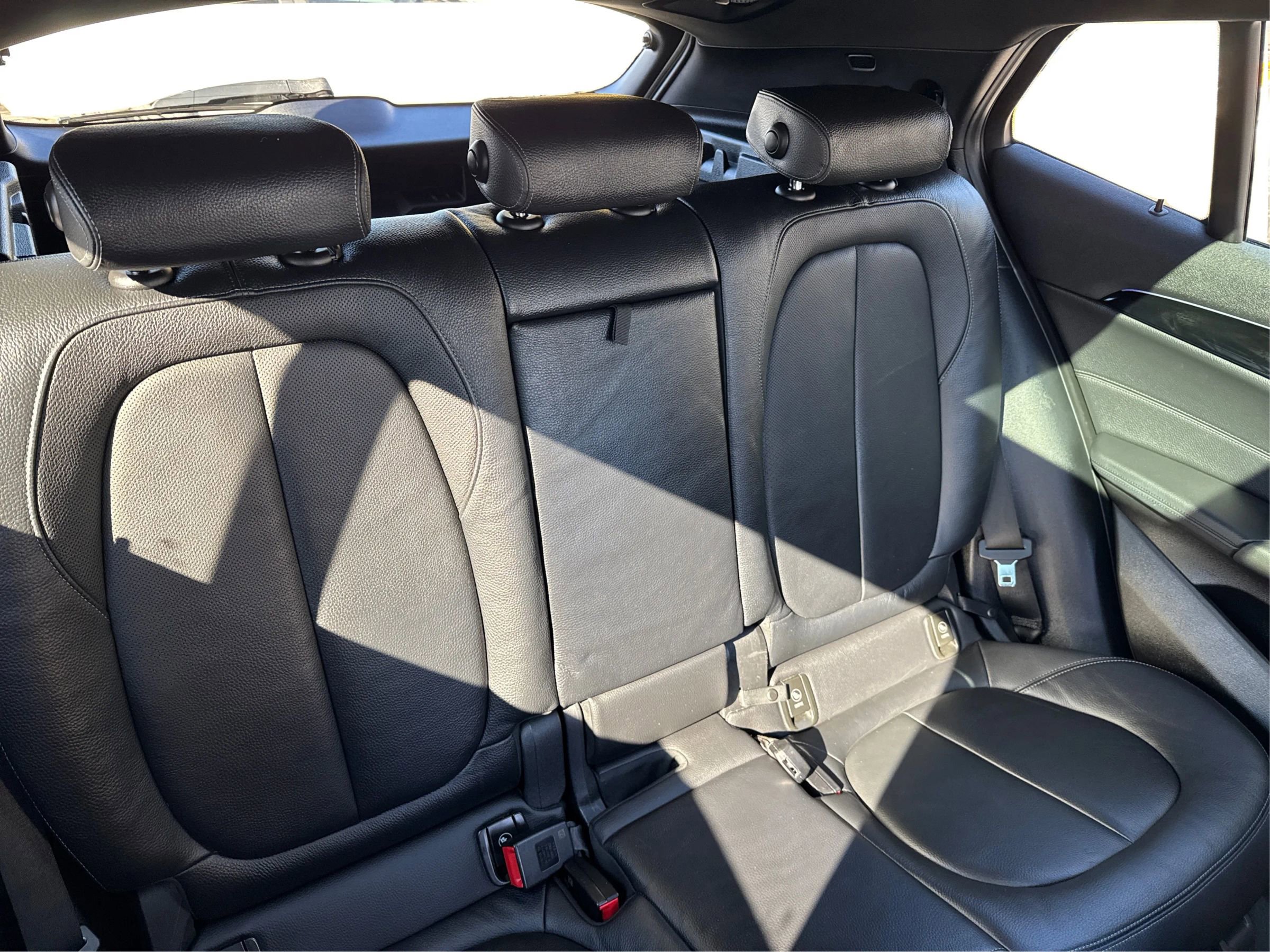 Used 2020 BMW X2 M35i w/ Premium Package image 12