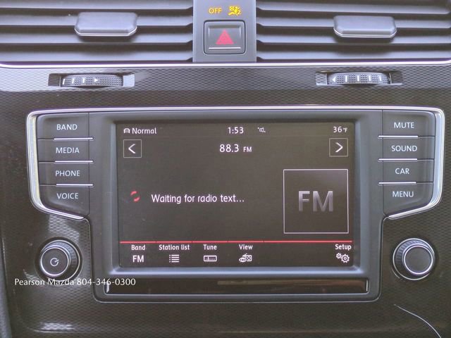 Used 2017 Volkswagen GTI SE image 19