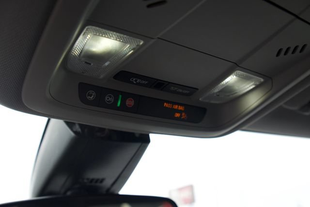 Used 2025 Chevrolet Blazer LT FWD image 24