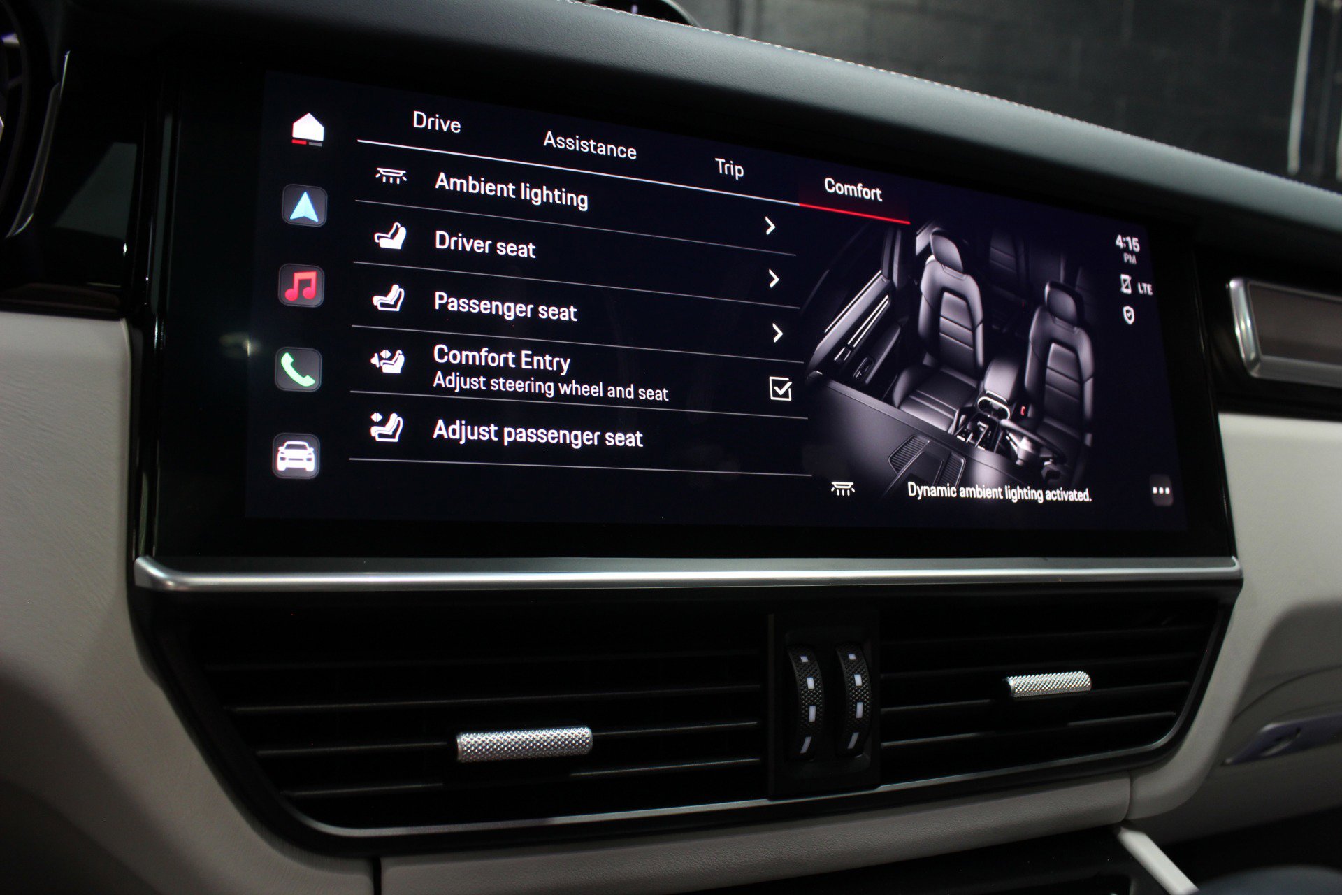 Used 2023 Porsche Cayenne Platinum Edition image 66