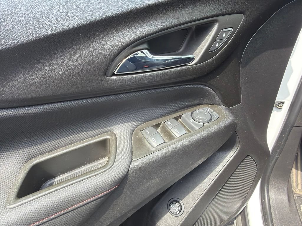 Used 2023 Chevrolet Equinox RS FWD image 19
