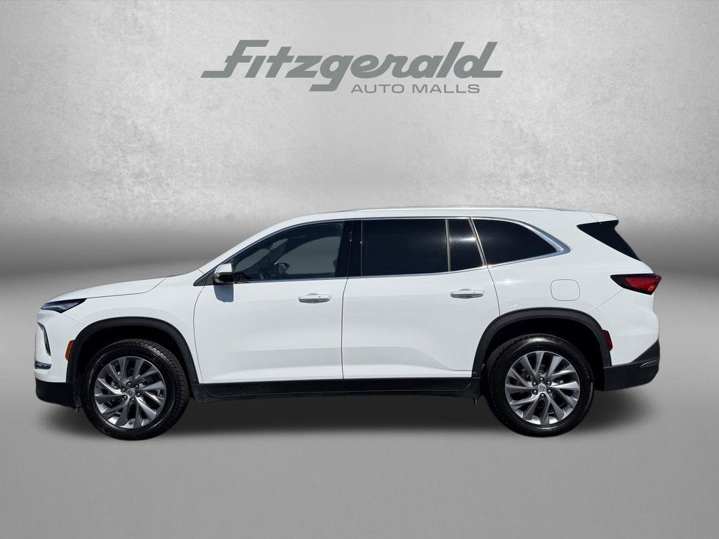 Used 2025 Buick Enclave Preferred AWD/4WD image 11