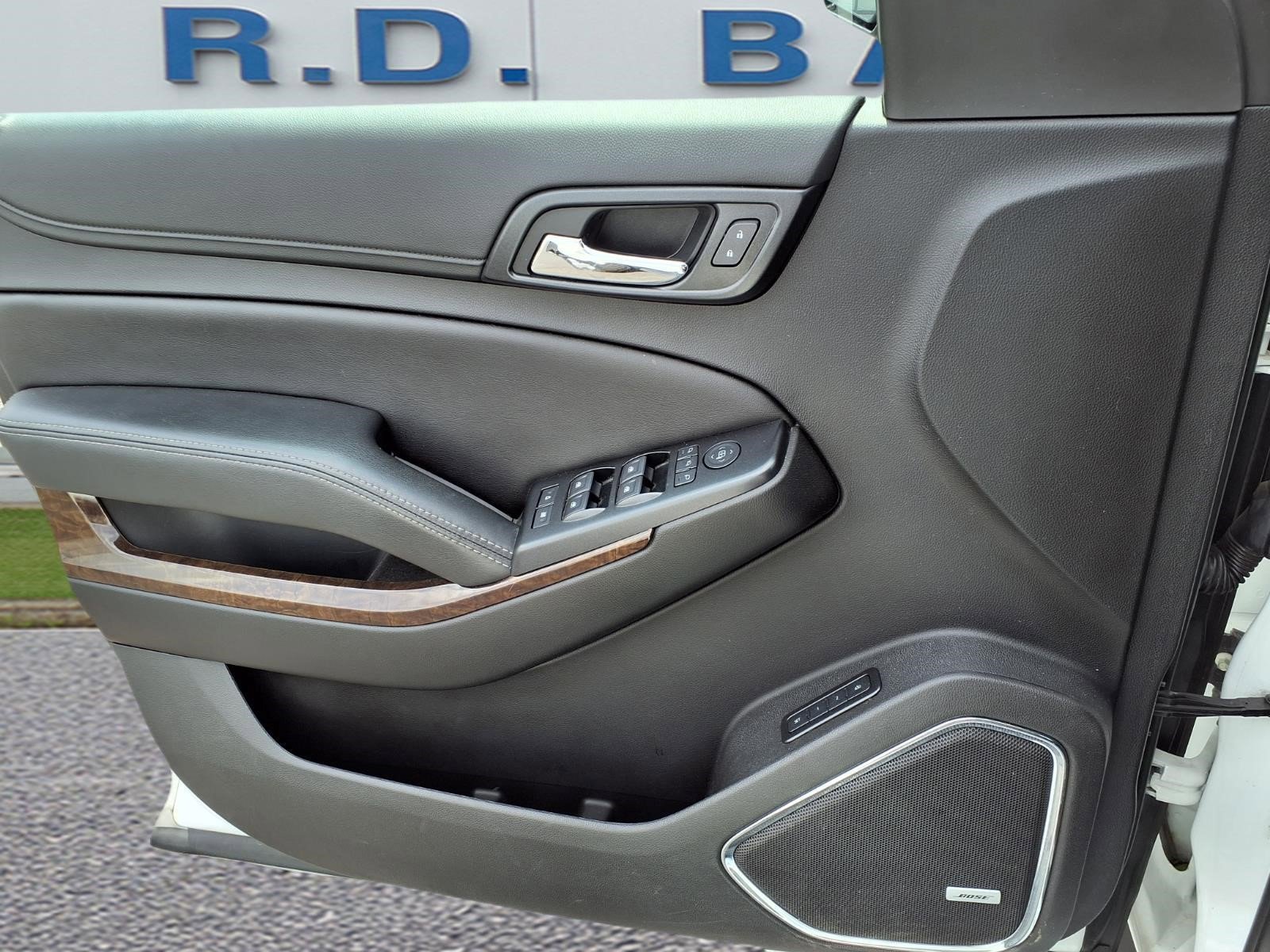 Used 2019 Chevrolet Suburban LT AWD/4WD image 13