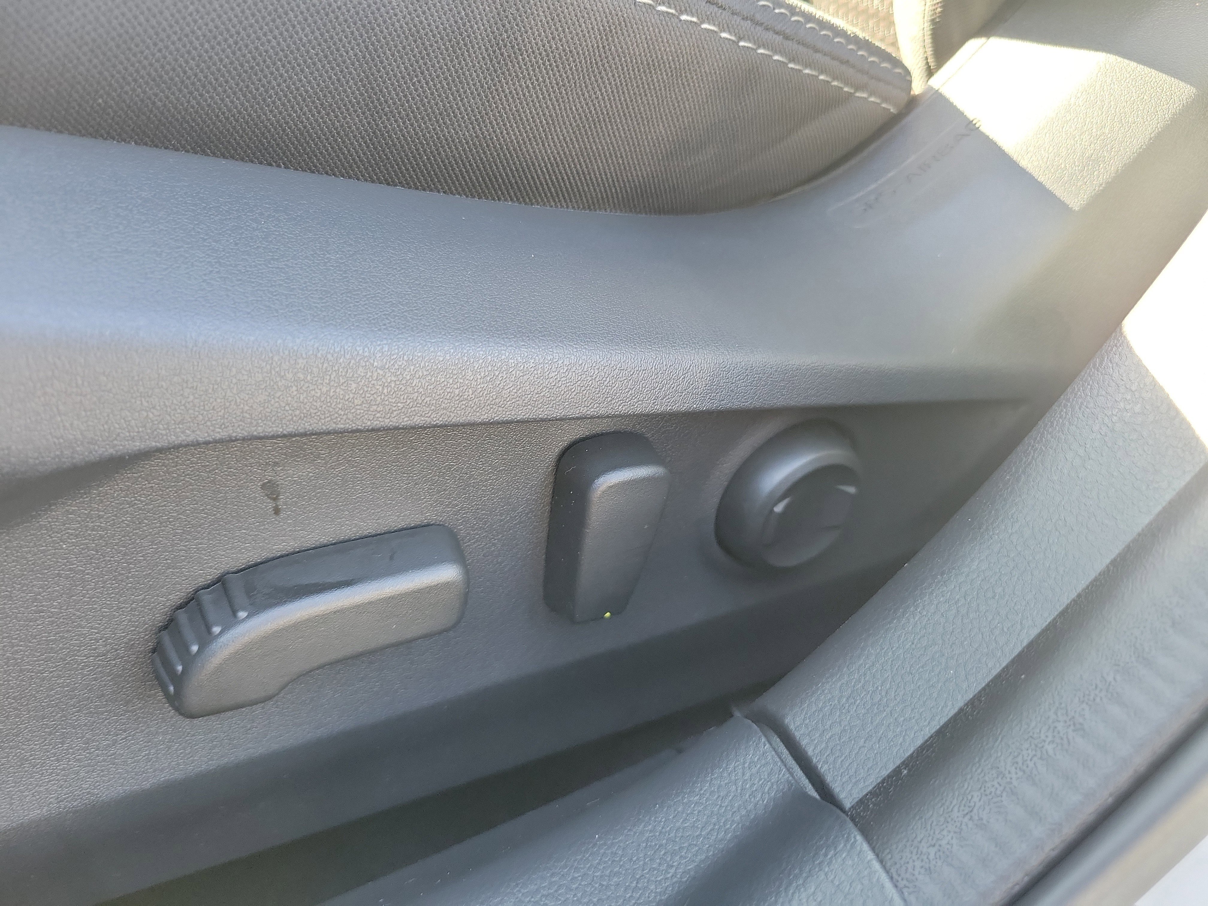 Certified 2025 Subaru Outback Premium image 20