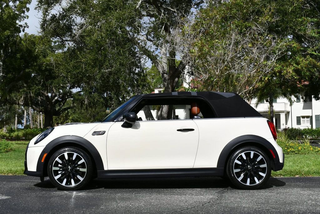 Used 2023 MINI Cooper S image 32