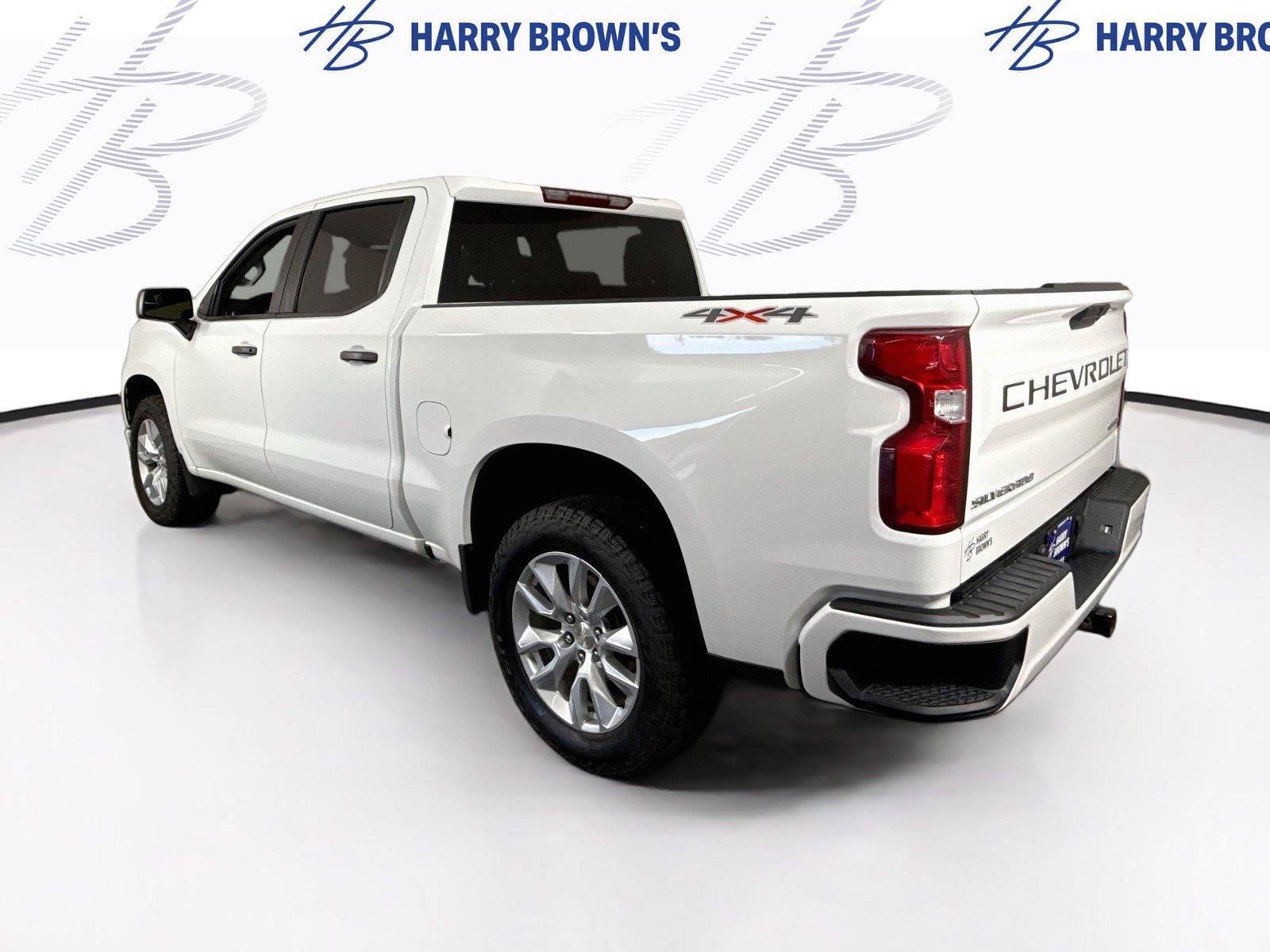 Used 2022 Chevrolet Silverado 1500 Custom w/ Safety Confidence Package AWD/4WD image 26