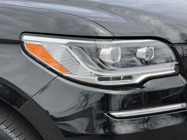Certified 2023 Lincoln Navigator Reserve AWD/4WD image 8
