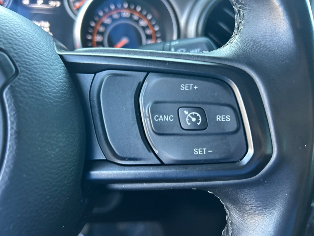 Used 2022 Jeep Gladiator Sport AWD/4WD image 43