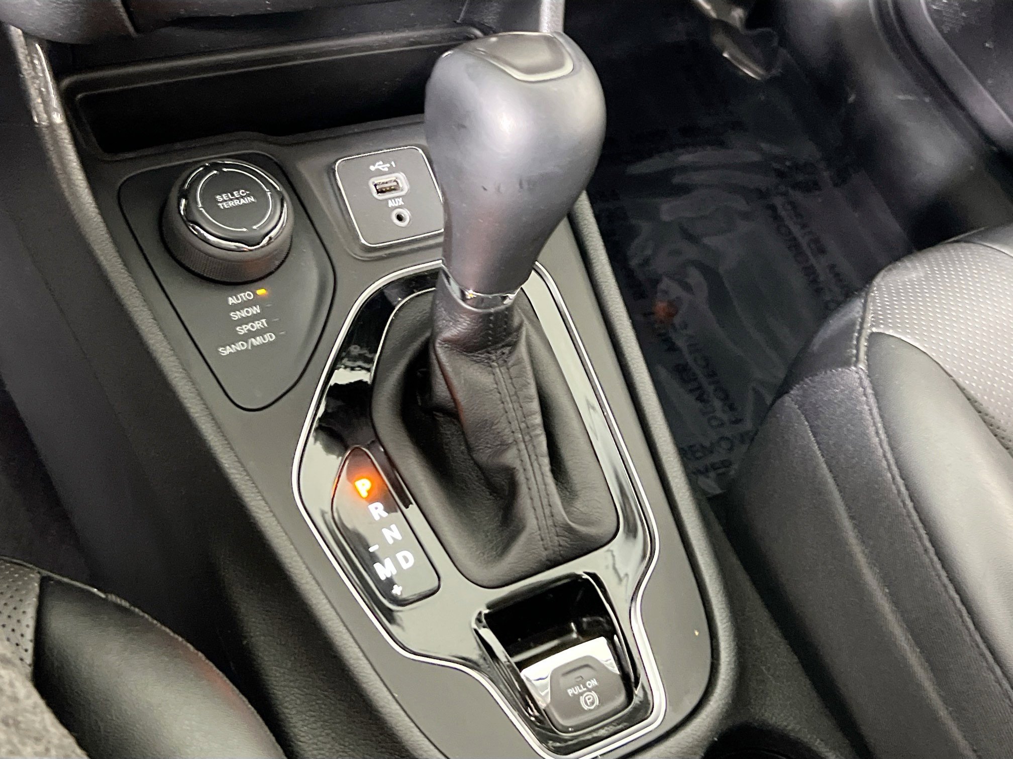 Used 2022 Jeep Cherokee Limited image 16