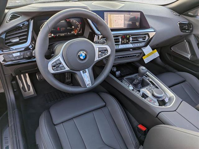 New 2026 BMW Z4 M40i w/ Premium Package RWD image 3