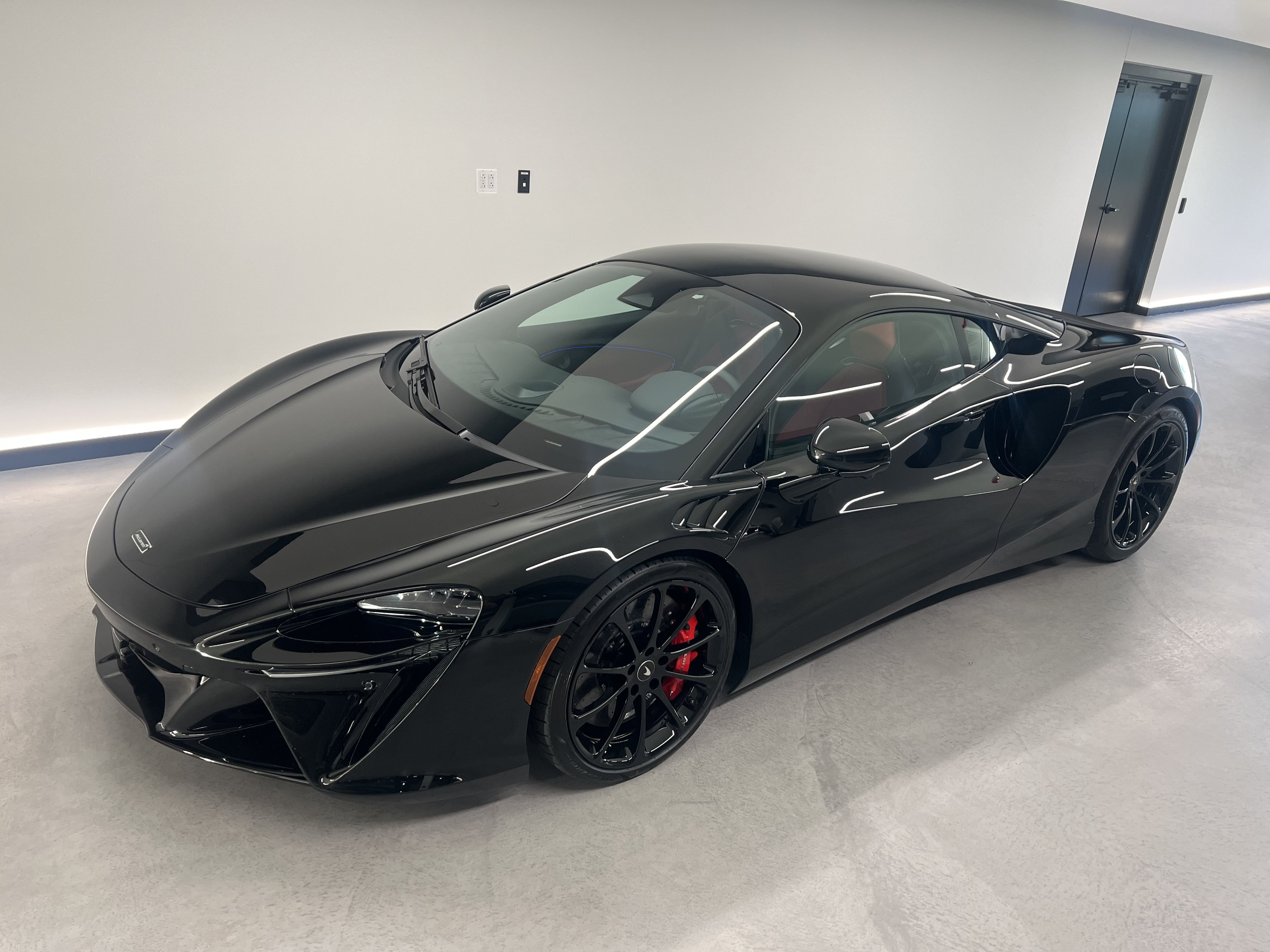 New 2027 McLaren Artura RWD image 4