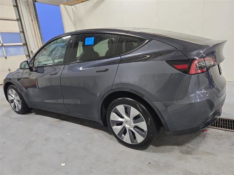 Used 2022 Tesla Model Y Long Range AWD/4WD image 9