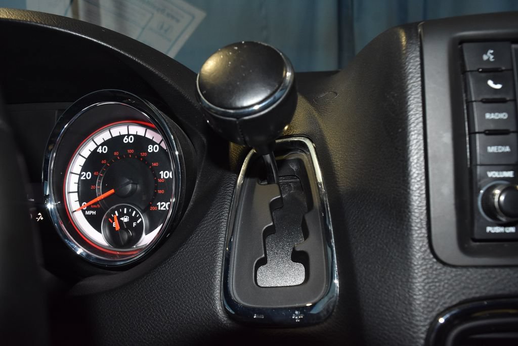 Used 2020 Dodge Grand Caravan SXT FWD image 14