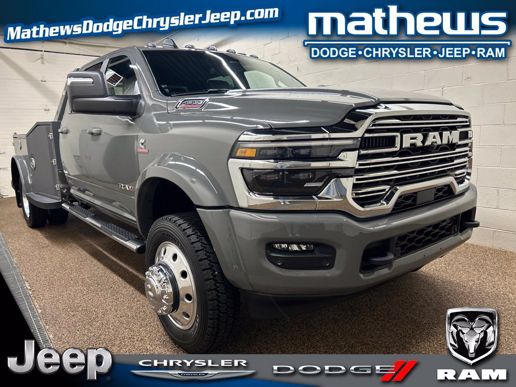 New 2026 RAM 4500 4x4 Crew Cab DRW w/ Laramie Trim Package