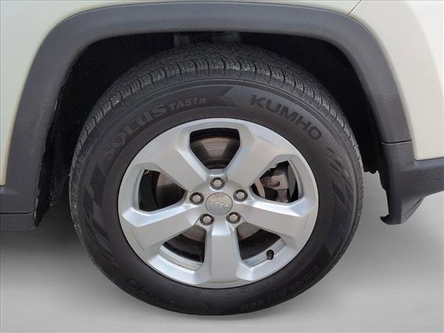 Used 2018 Jeep Compass Latitude w/ Popular Equipment Group image 22