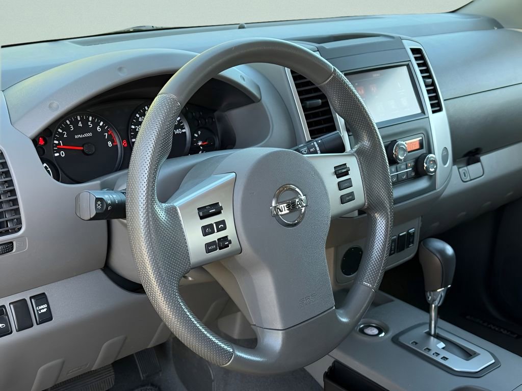 Used 2021 Nissan Frontier SV image 17