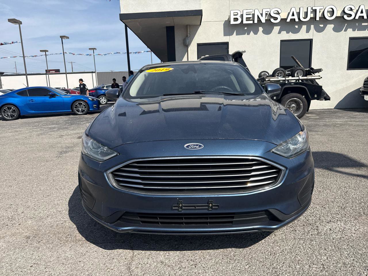 Used 2019 Ford Fusion SE FWD image 3