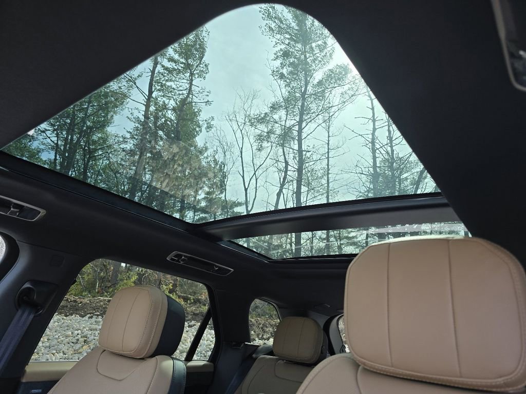 New 2026 Land Rover Range Rover Sport Dynamic SE AWD/4WD image 3