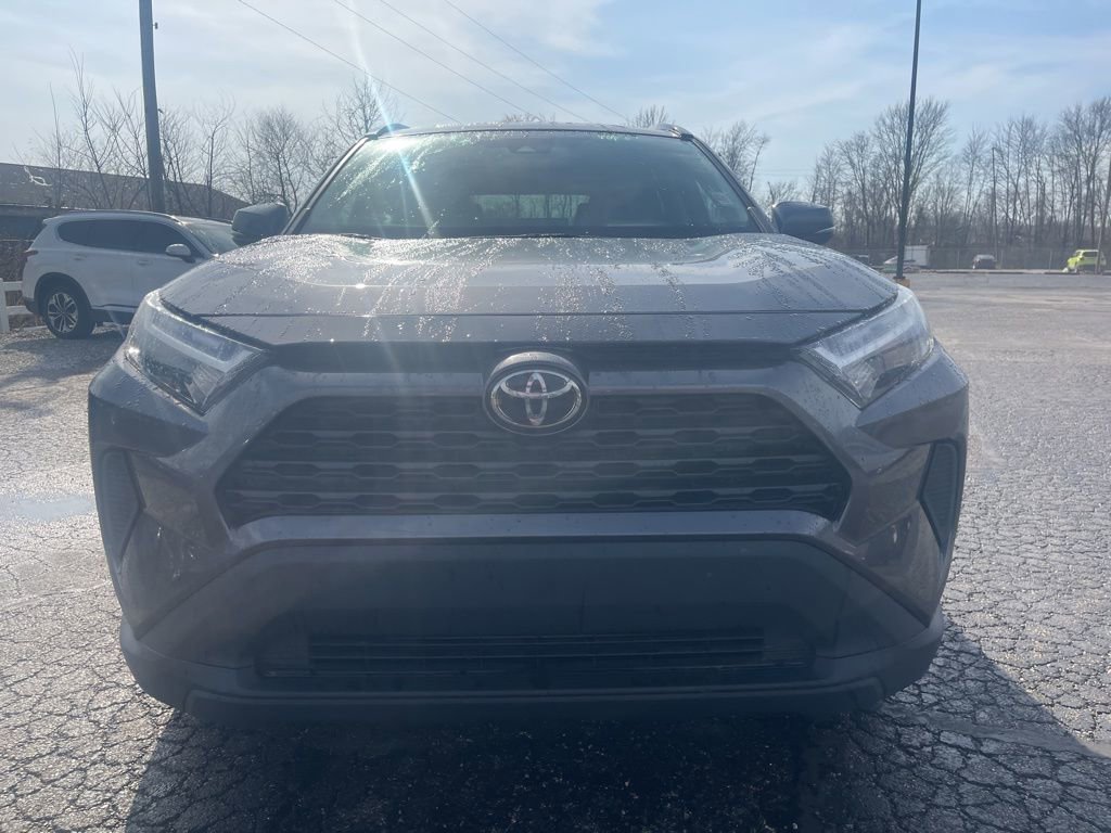 Used 2022 Toyota RAV4 XLE w/ Convenience Package image 11