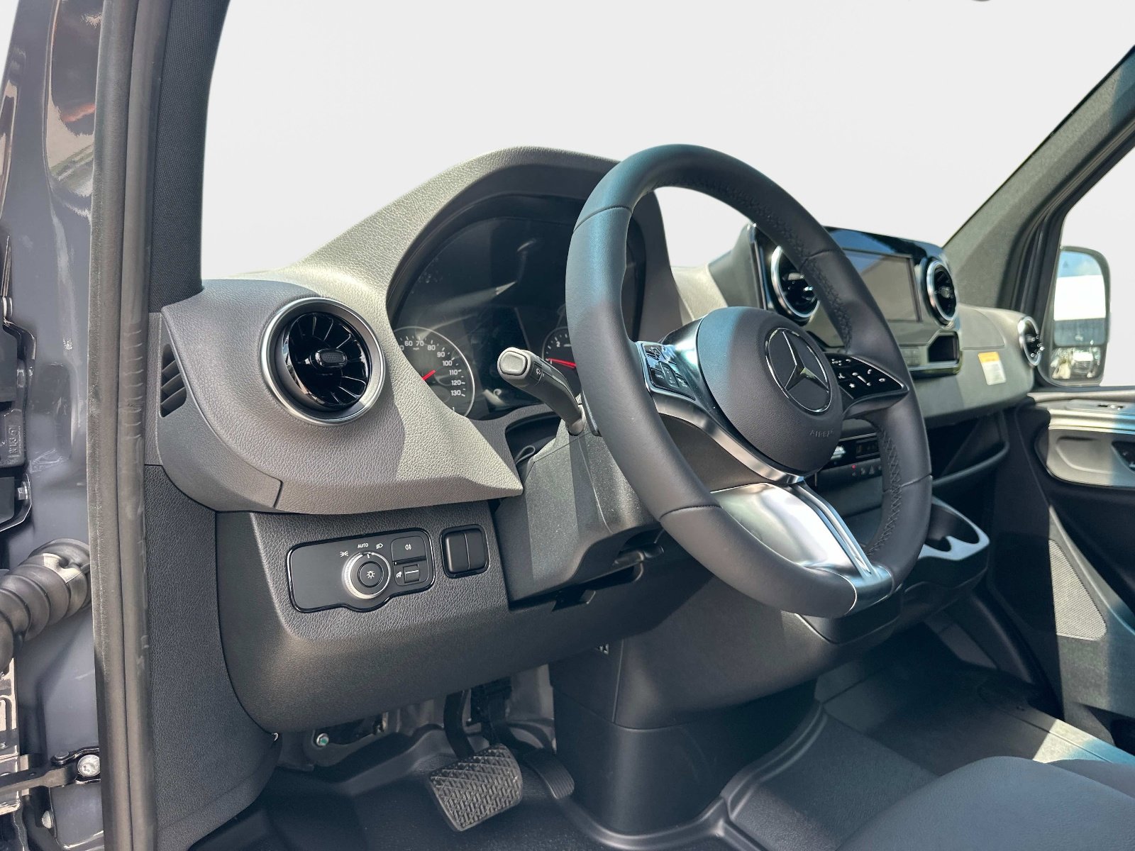 New 2025 Mercedes-Benz Sprinter 2500 image 13