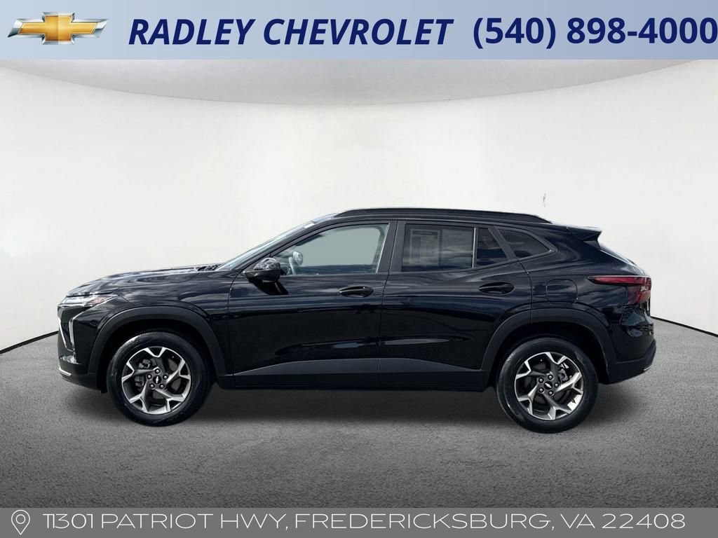 Certified 2024 Chevrolet Trax LT image 2