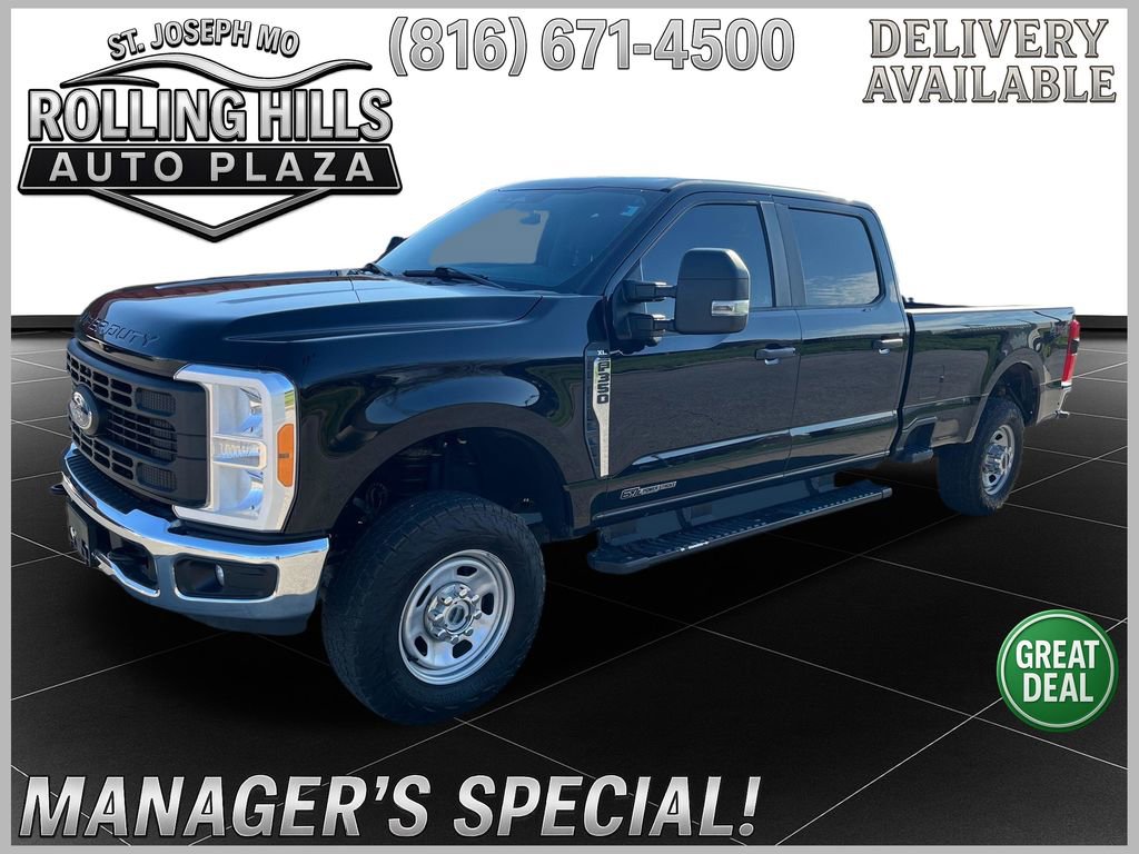Used 2023 Ford F350 XL w/ 360-Degree Camera Package AWD/4WD image 1