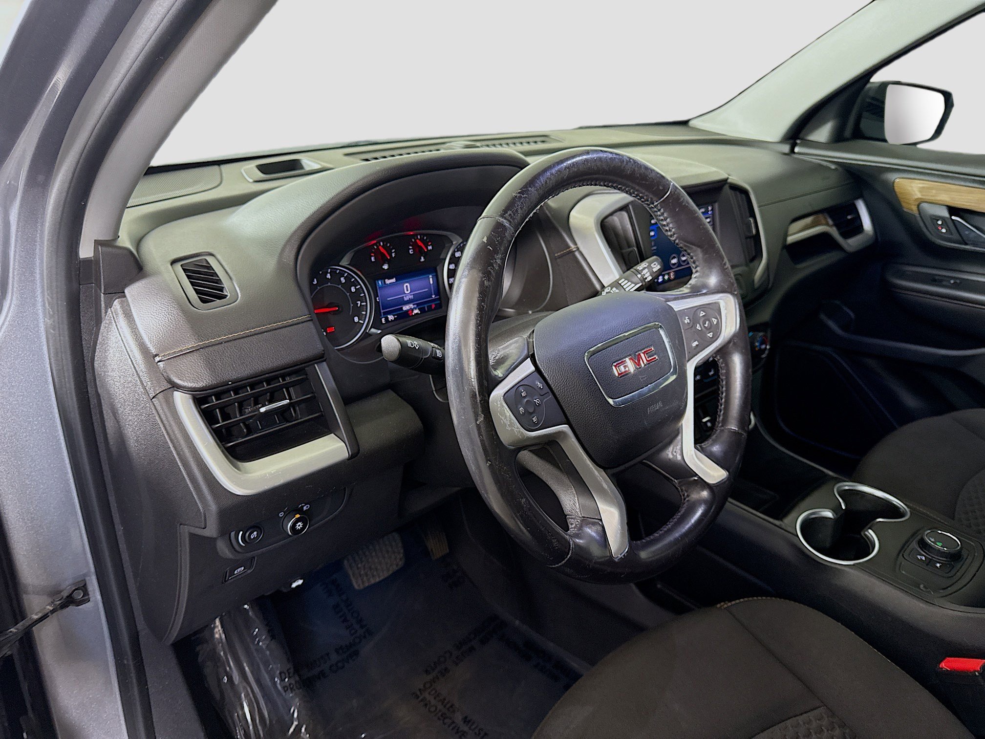 Used 2020 GMC Terrain SLE image 23