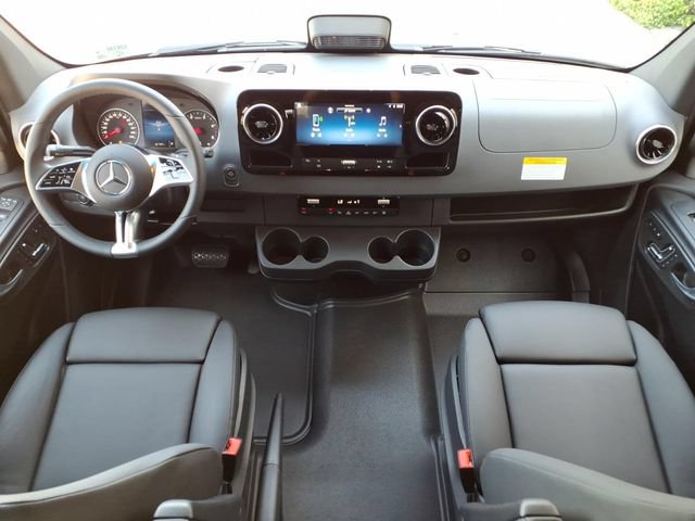 New 2026 Mercedes-Benz Sprinter 2500 image 4